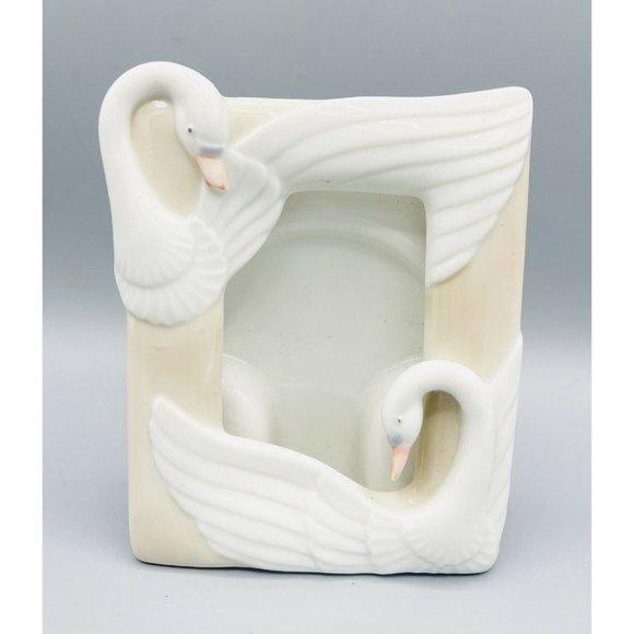 Takahashi Accents Vintage Takahashi Swan Picture Frame 25 X 35